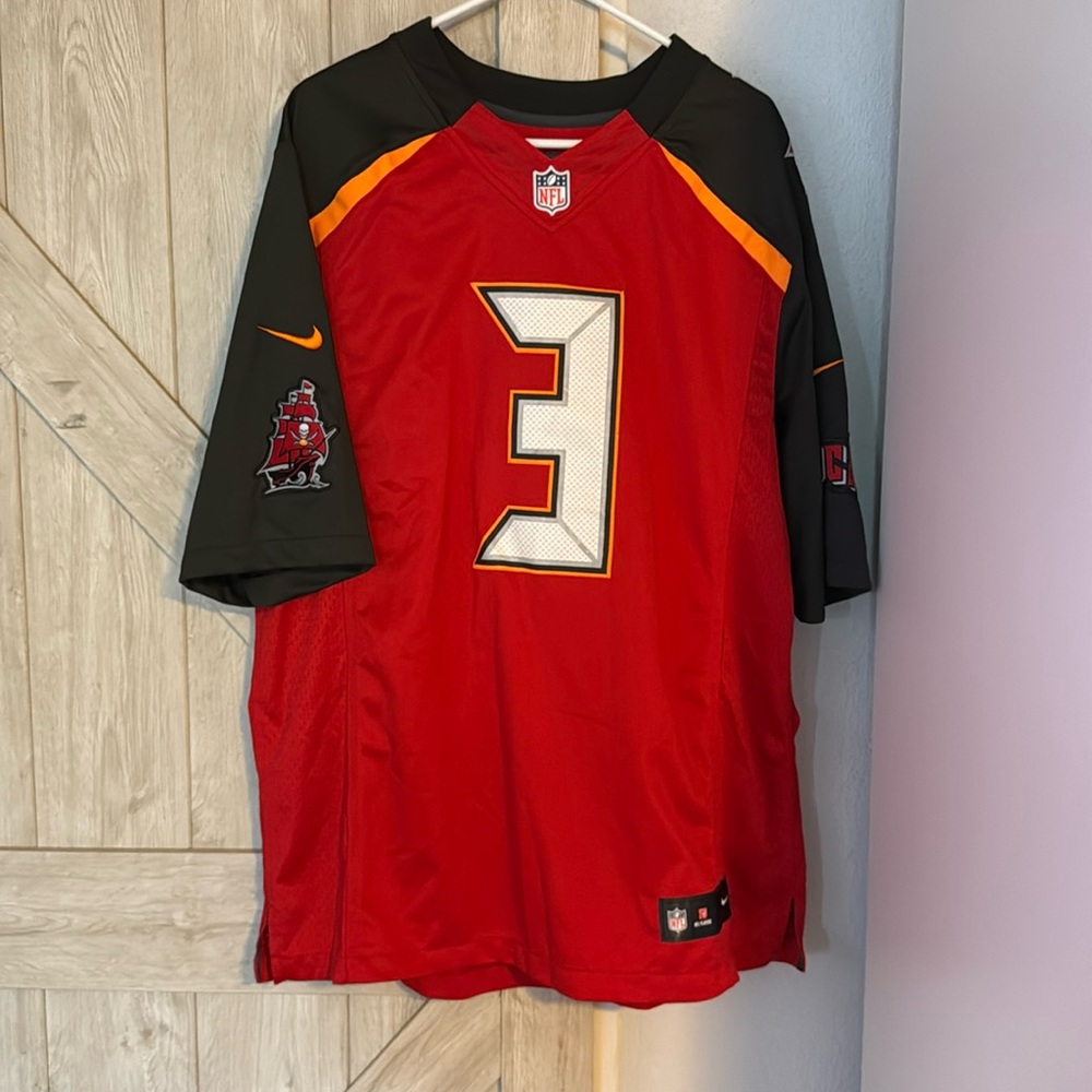 Tampa Bay Buccaneers Jersey Jameis Winston #3 size XL